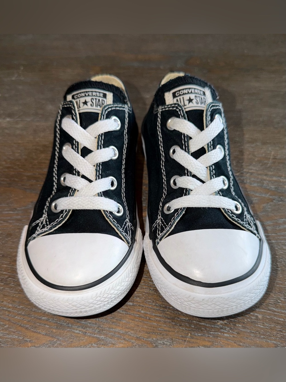 Black Converse All Star Chuck Taylor Low Top Sneakers Kids size 9
